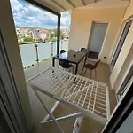 An Der 1 Reihe Vom Apartment